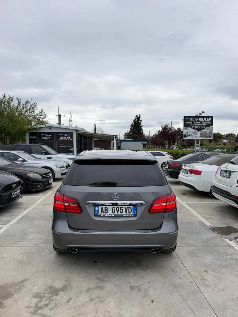 Rent a car in Durrës