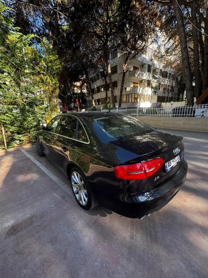Wynajmij samochód w Tirana