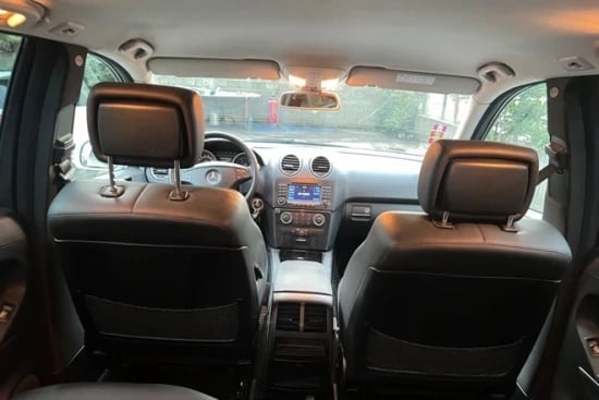 Noleggia un'auto a Tirana