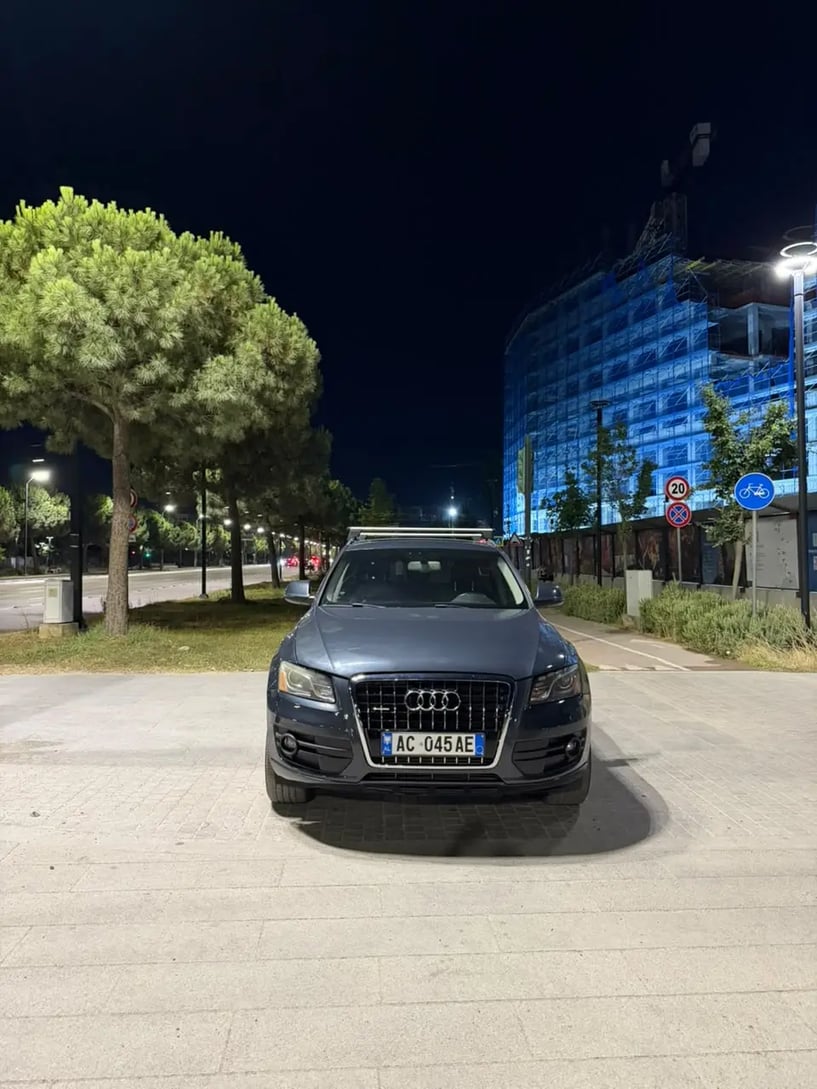 Rent a car in Tirana