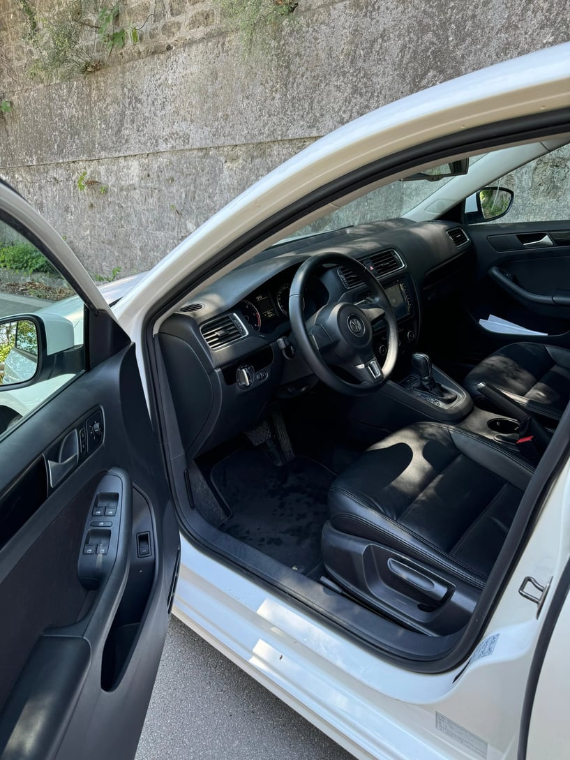 Rent a car in Elbasan
