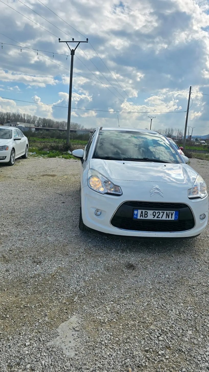 Rent a car in Tirana