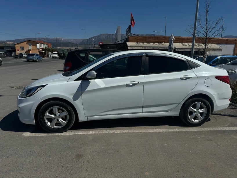 Louer une voiture à Tirana