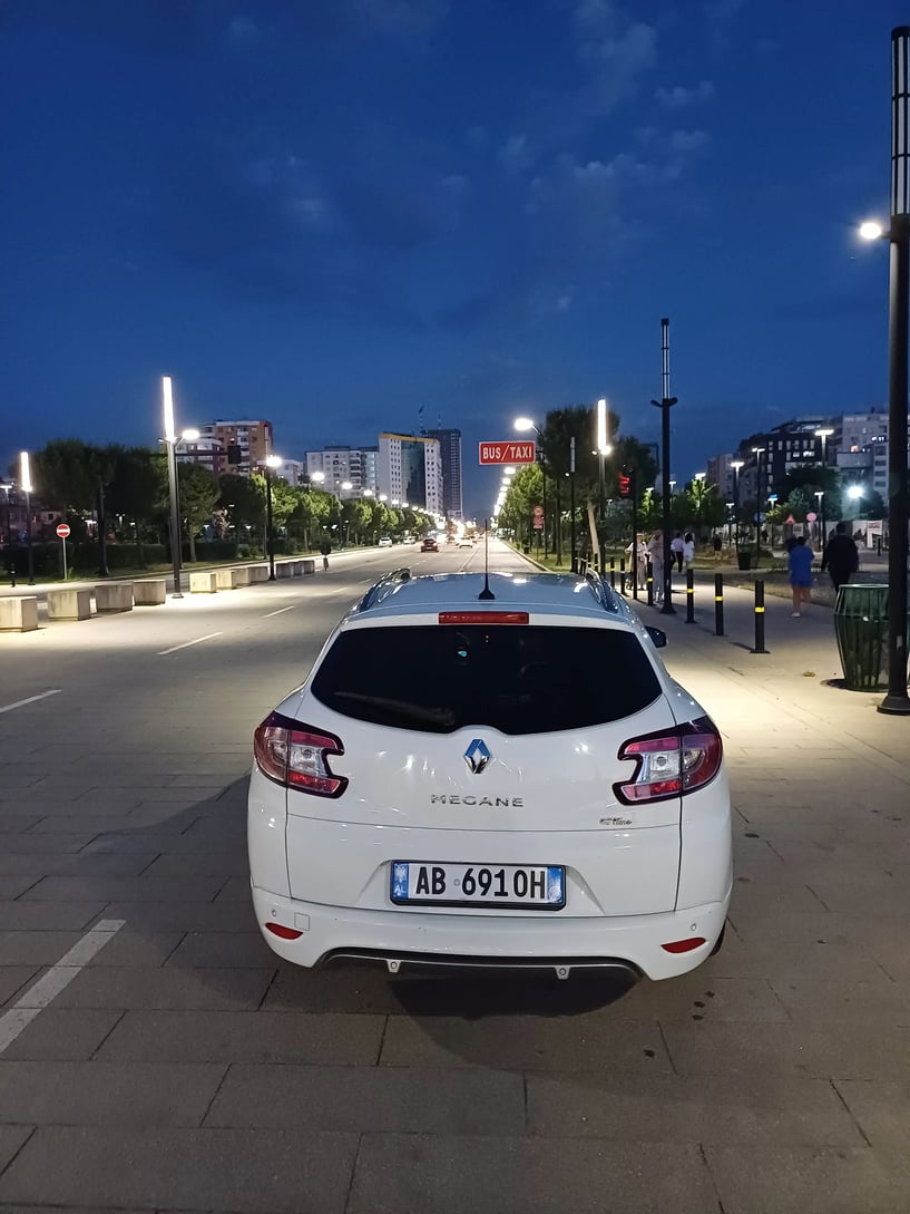Rent a car in Tirana