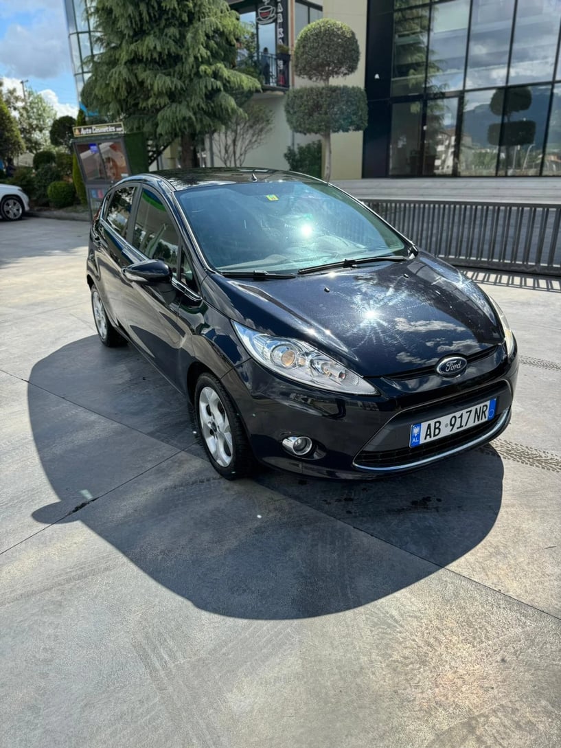 Wynajmij samochód w Tirana