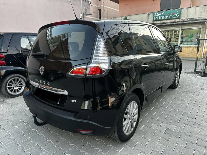 Auto mieten in Tirana
