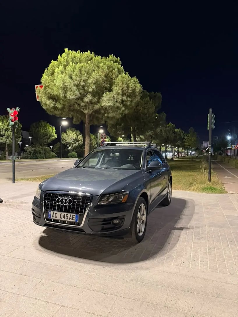 Rent a car in Tirana