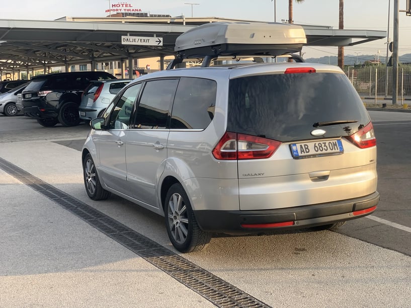 Wynajmij samochód w Tirana