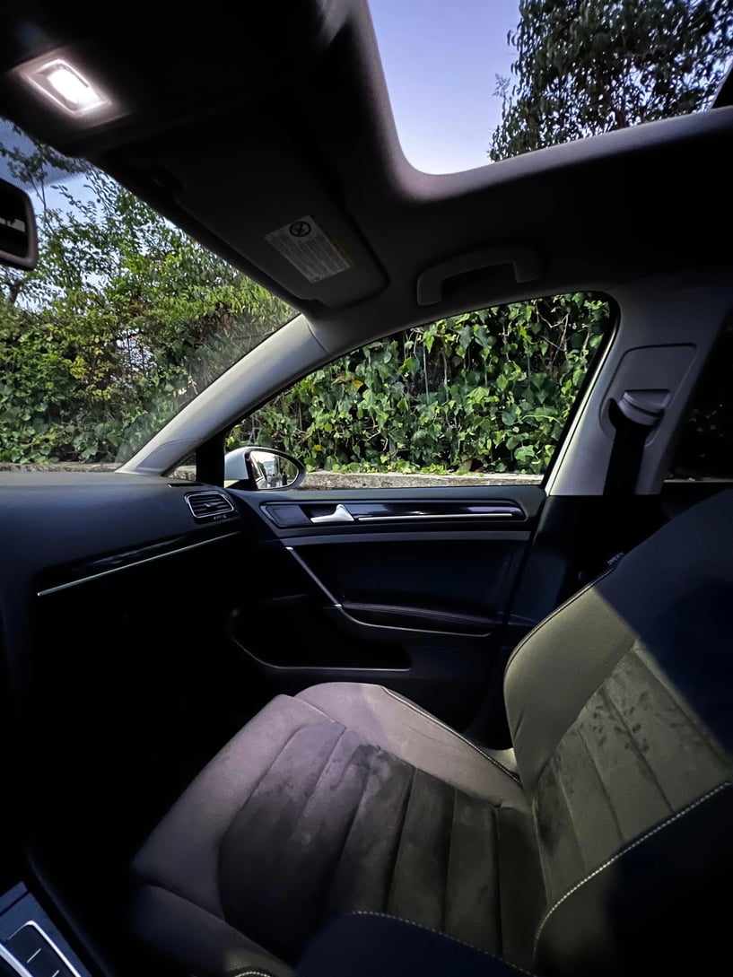 Noleggia un'auto a Tirana