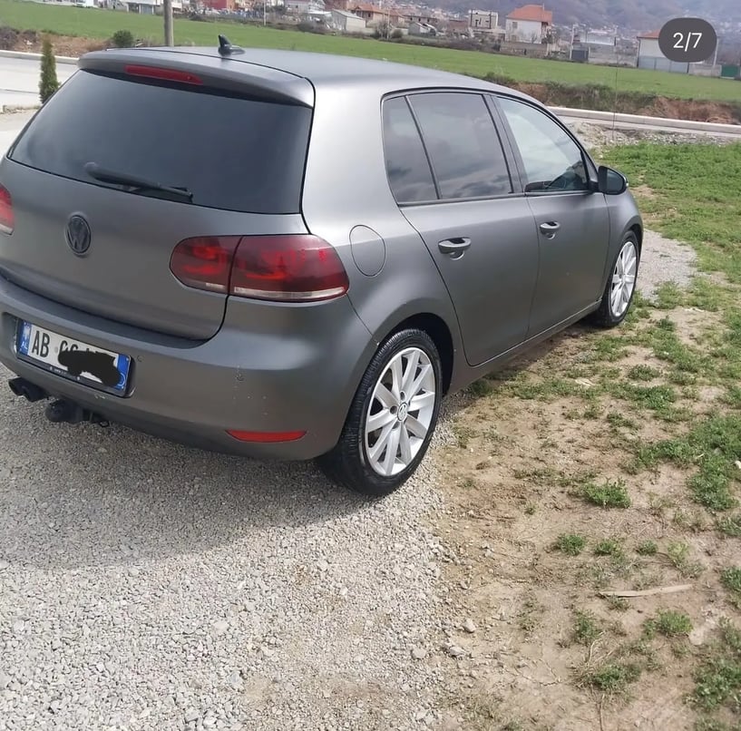 Rent a car in Tirana