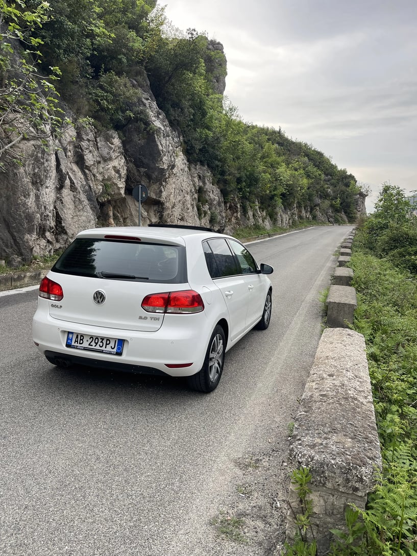 Rent a car in Tirana