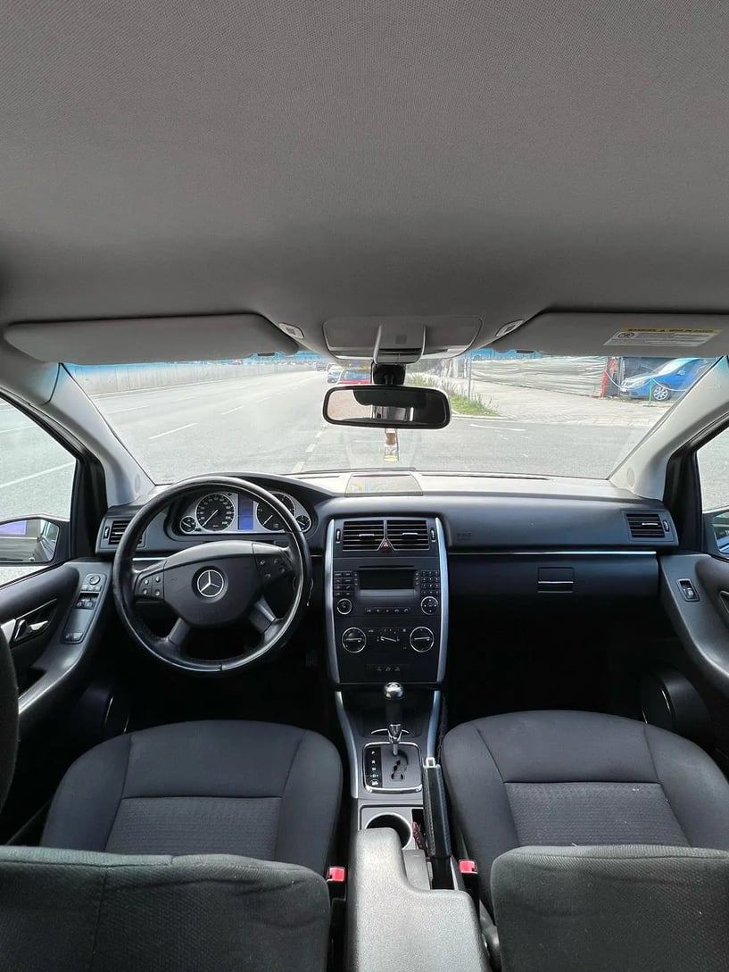 Rent a car in Tirana