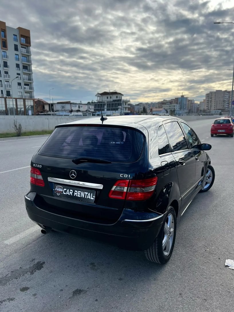 Rent a car in Tirana
