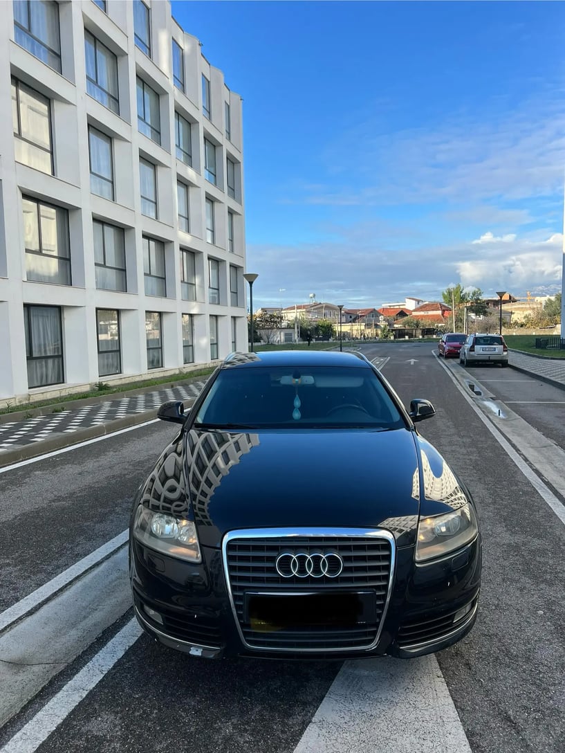 Wynajmij samochód w Tirana