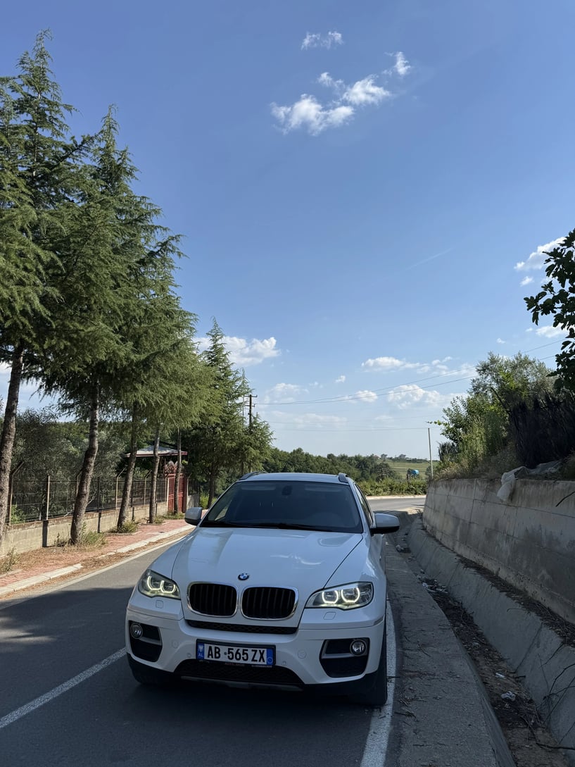 Rent a car in Tirana