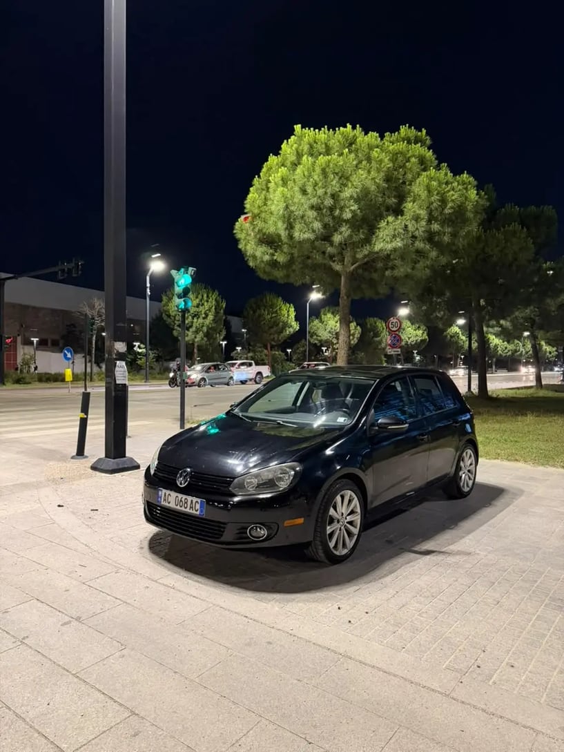 Rent a car in Tirana