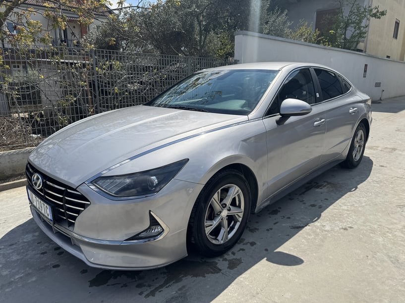 Auto mieten in Tirana