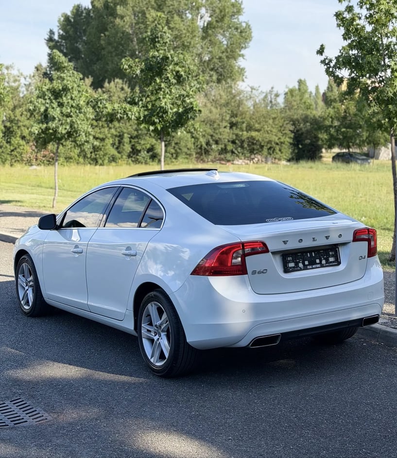 Louer une voiture à Tirana