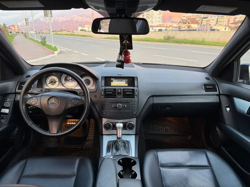 Rent a car in Tirana