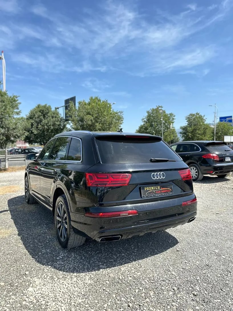 Louer une voiture à Tirana