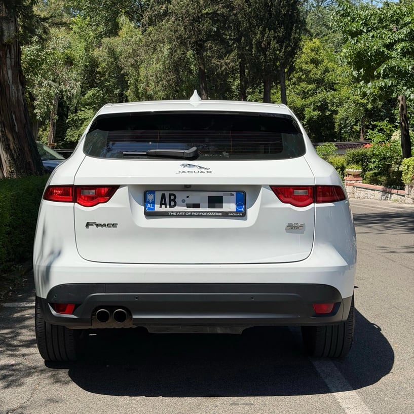 Auto mieten in Tirana