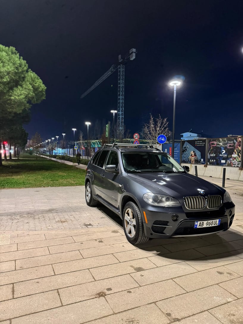 Rent a car in Tirana