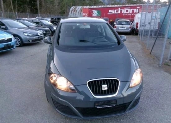 Wynajmij samochód w Tirana