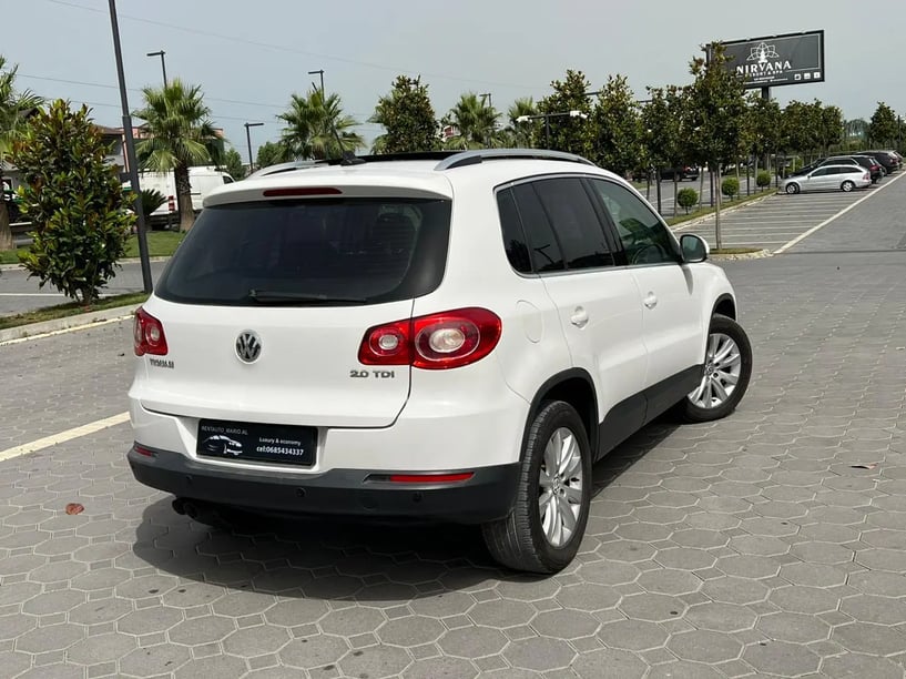 Wynajmij samochód w Tirana