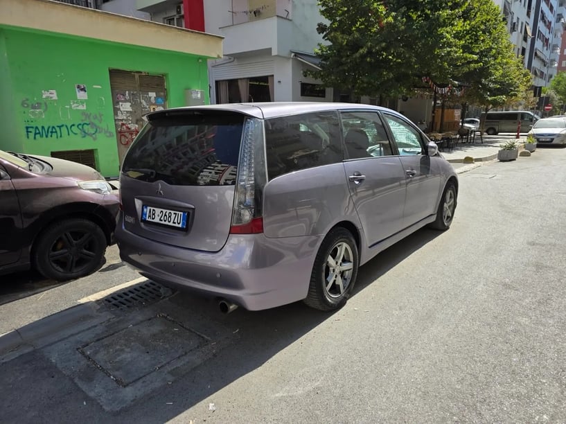 Wynajmij samochód w Tirana