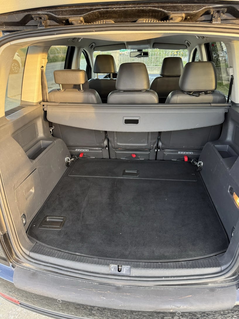 Rent a car in Tirana