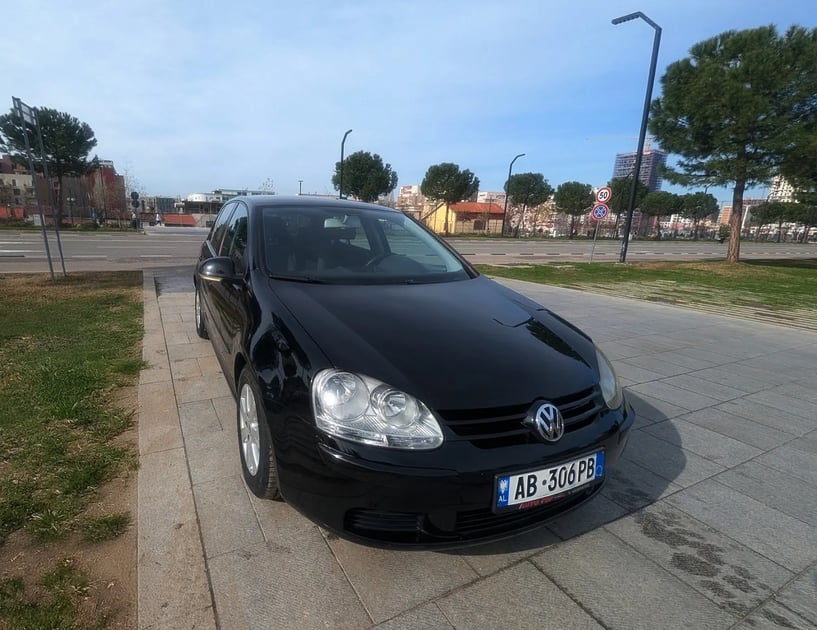 Rent a car in Tirana