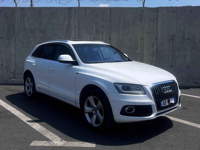 Wynajmij samochód w Tirana