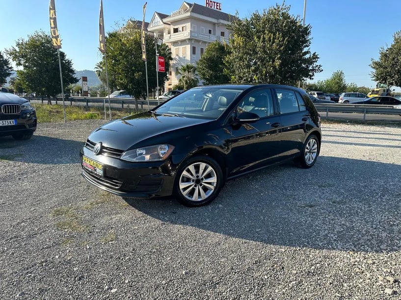 Louer une voiture à Tirana