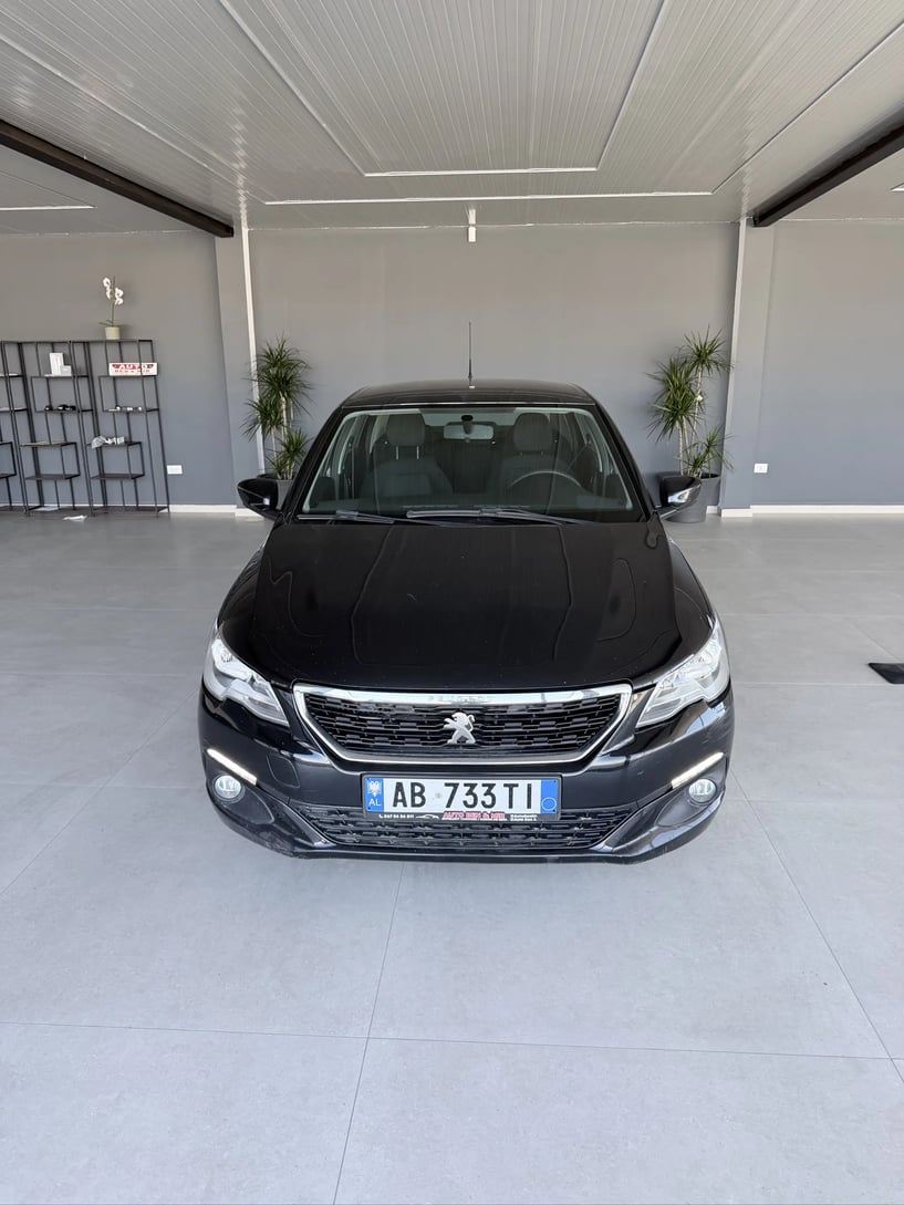 Rent a car in Tirana