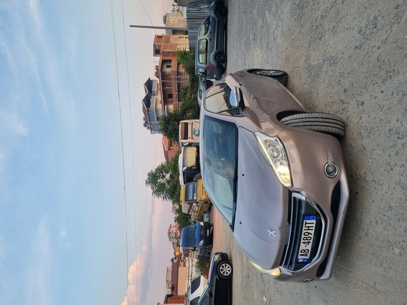 Auto mieten in Tirana