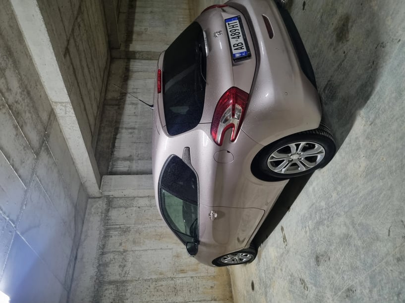 Auto mieten in Tirana