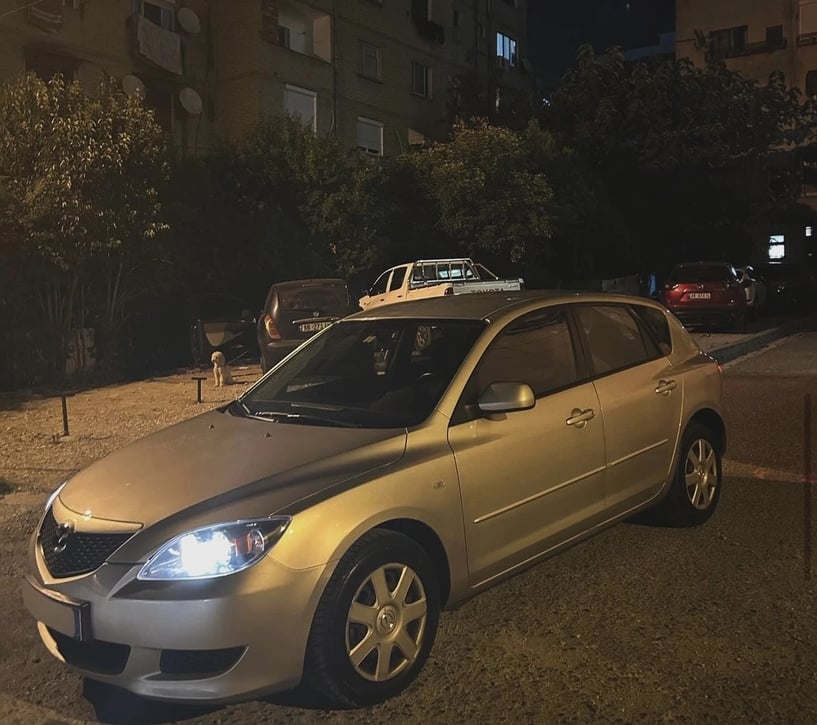 Alquila un coche en Tirana