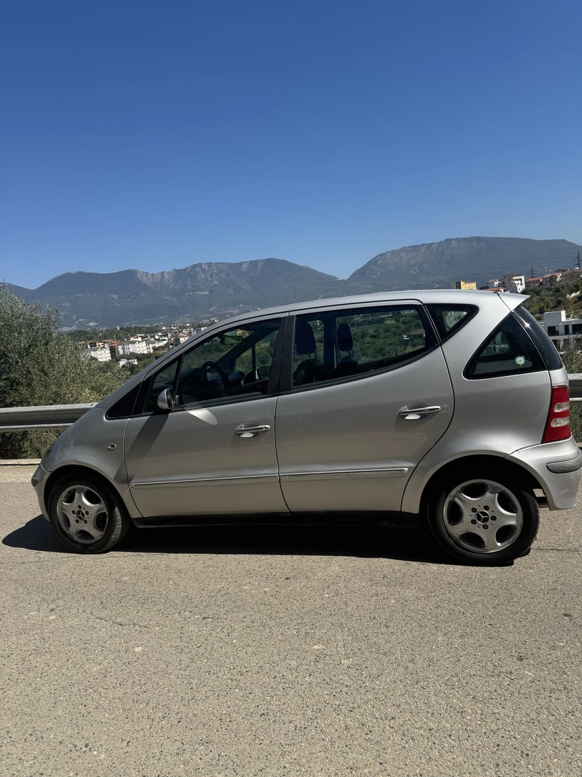 Rent a car in Tirana