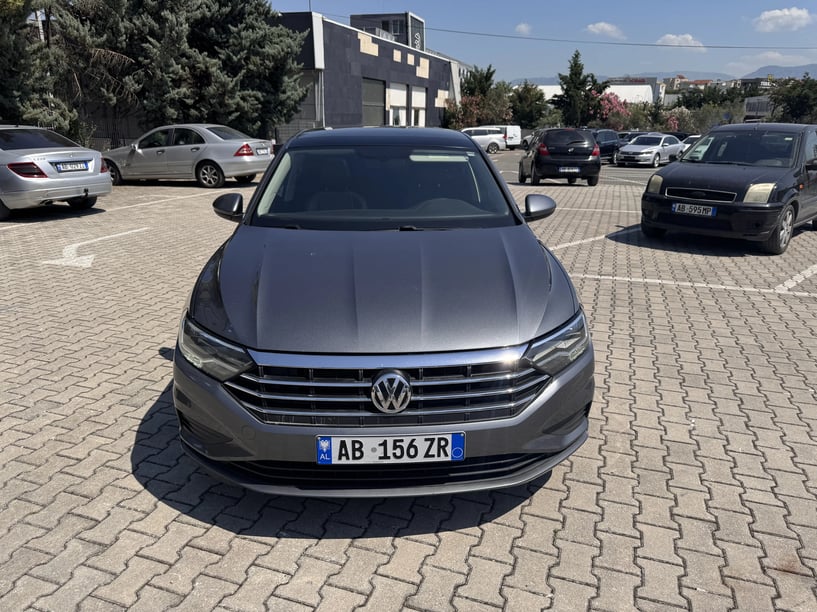 Wynajmij samochód w Tirana