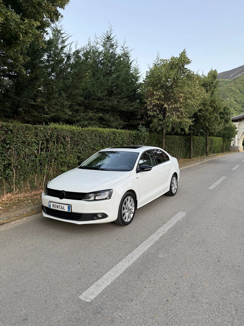 Rent a car in Tirana