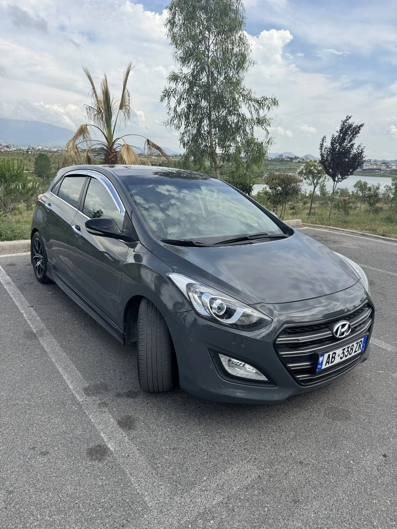 Rent a car in Tirana