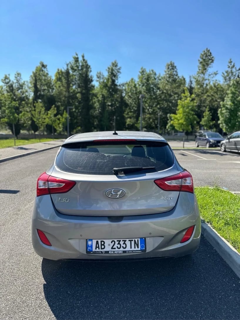 Rent a car in Tirana