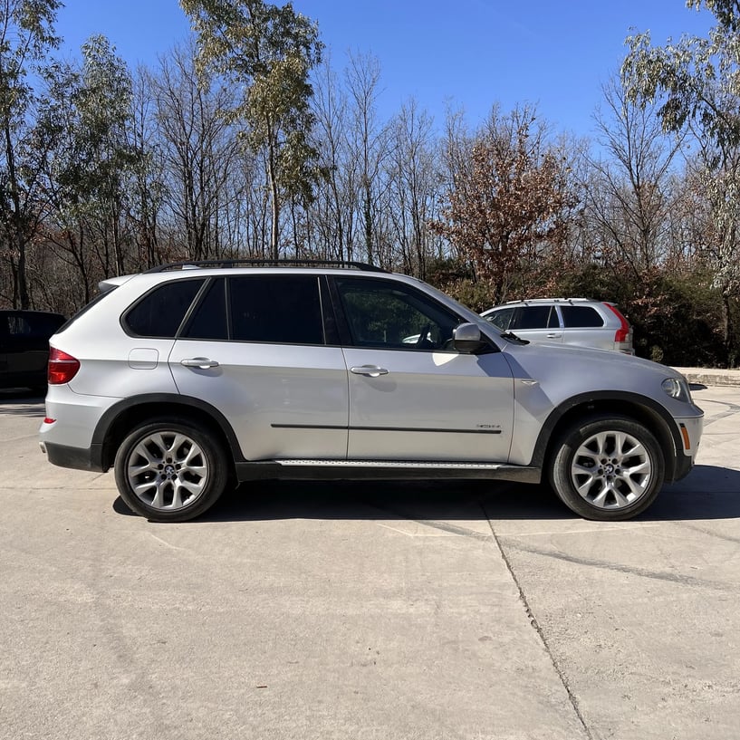Rent a car in Tirana