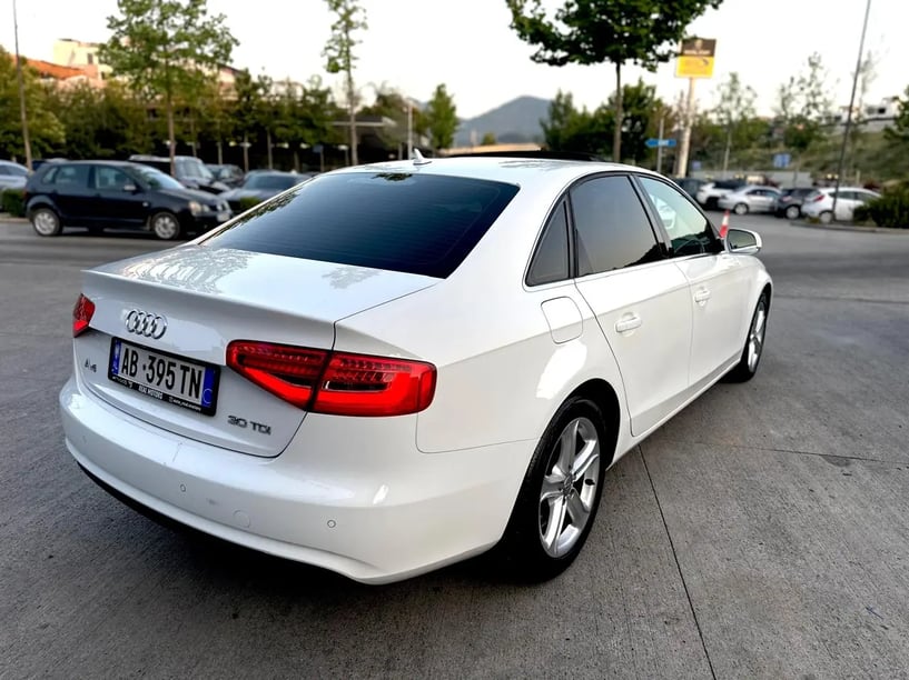 Rent a car in Tirana