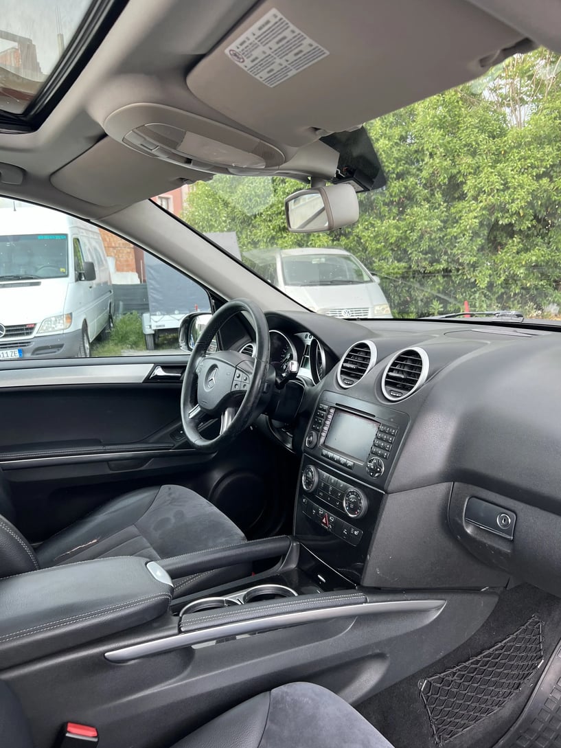 Rent a car in Tirana