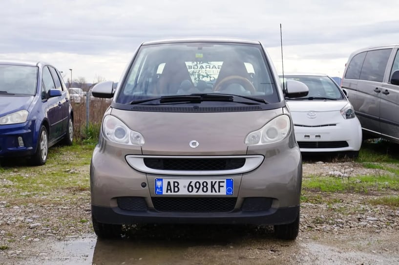 Louer une voiture à Tirana