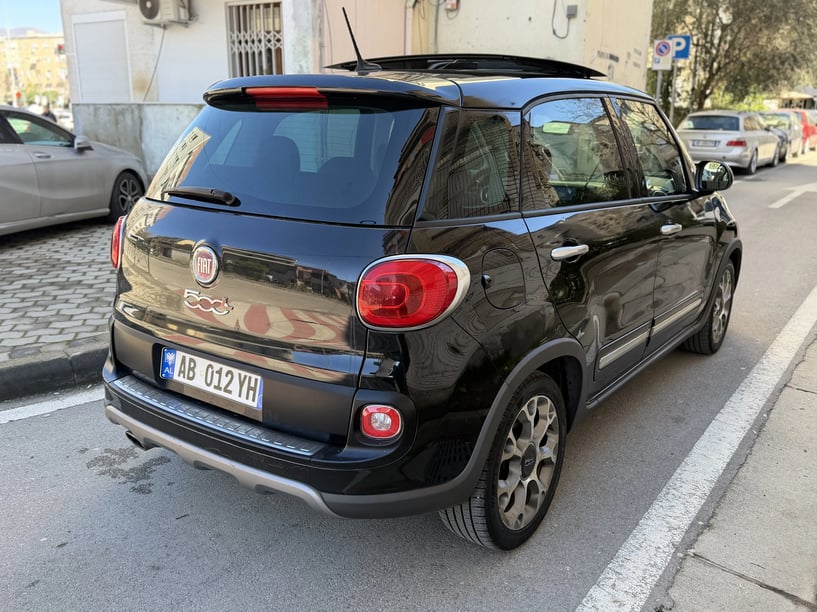 Louer une voiture à Tirana