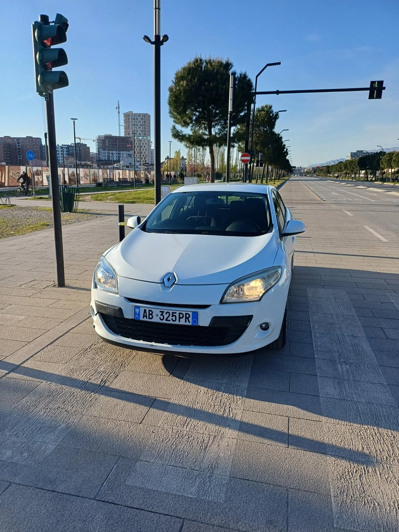 Rent a car in Tirana