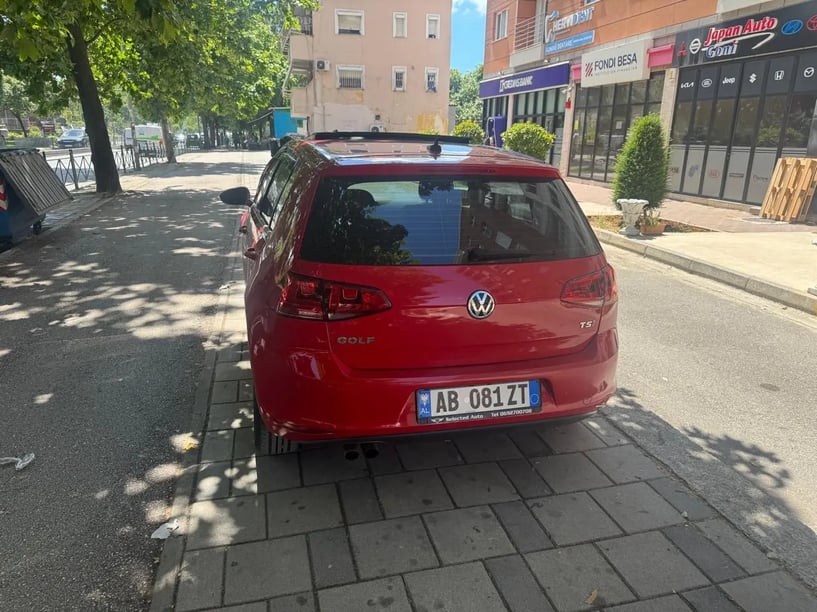 Rent a car in Tirana