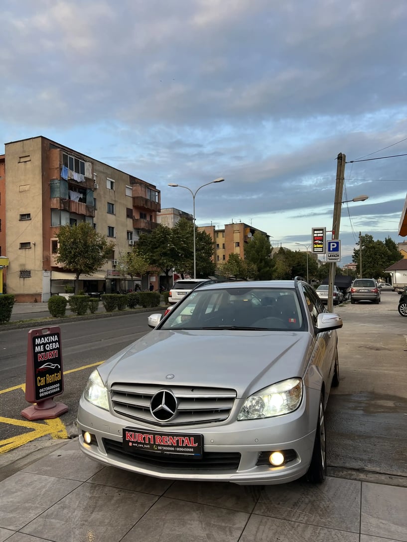 Noleggia un'auto a Shkodër